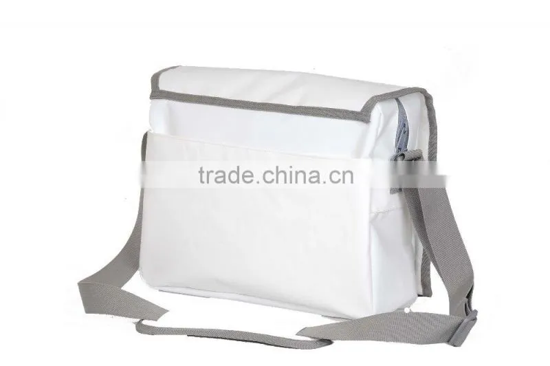 China Supplier Waterproof Traveling Sling Bag For Man