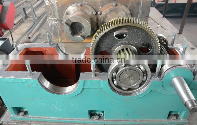 doulbe shaft shredder machine/color steel tile shredding equipment