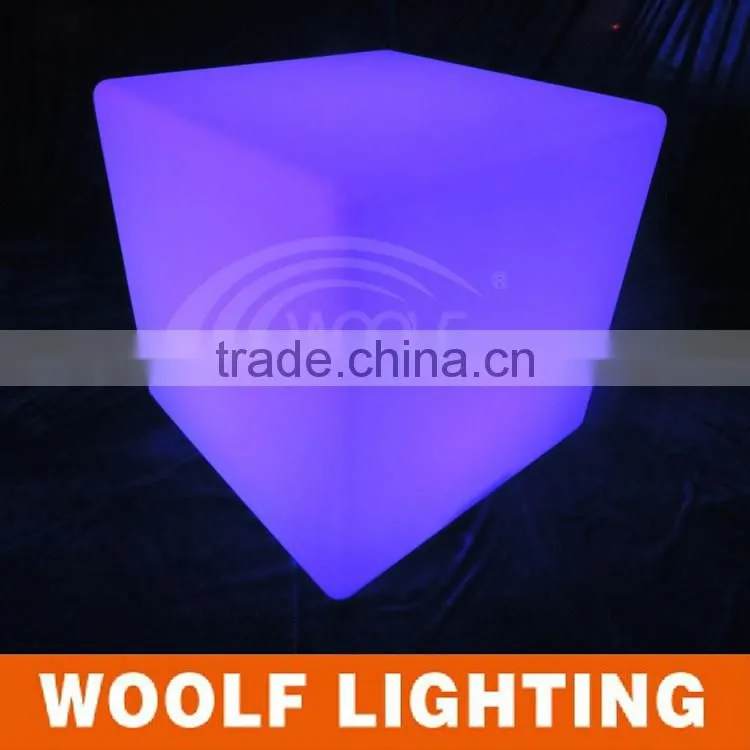 Outdoor Waterproof Color Changing Glowing LED Lighting Cube