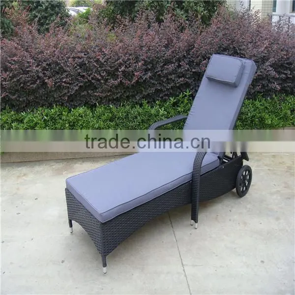 Hot sale rattan sunbed