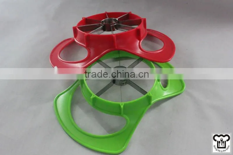 Colorful plastic apple cutter w/stainless steel blade
