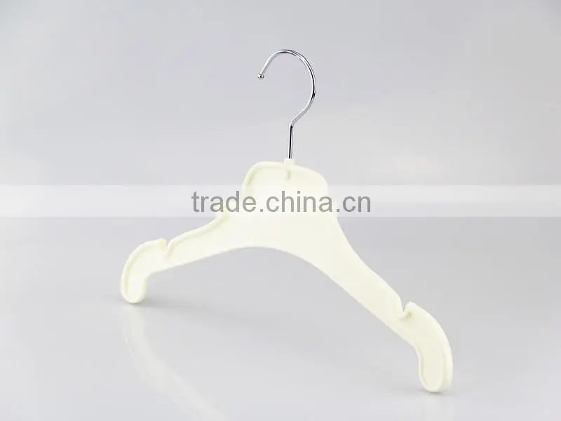 IMY-496 white plastic hangers kids