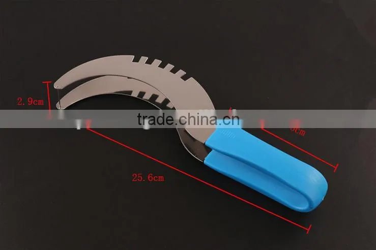 Hot sale amazon cut watermelon slicer with thick plastic handle,watermelon cutter