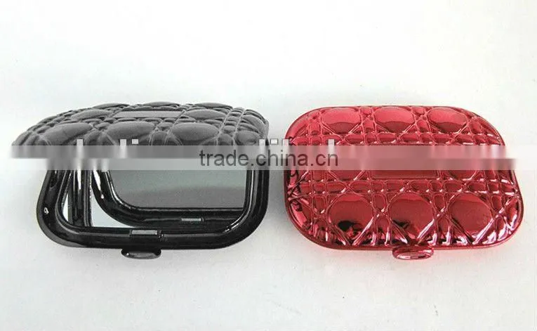 plastic heart shape makeup mirror with comb