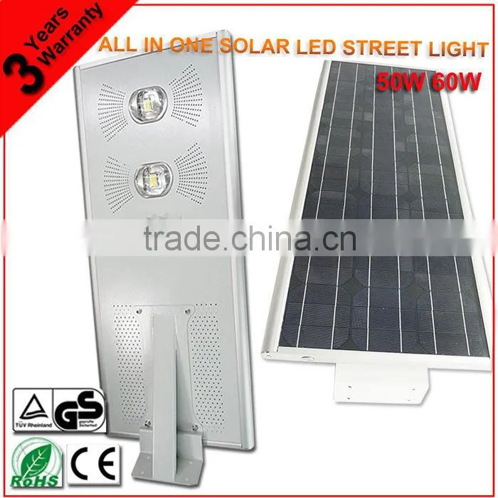 3 Years Warranty High Quality Cob Mobile Solar Traffic Signal Lights 60W Integrated Solar Street Light