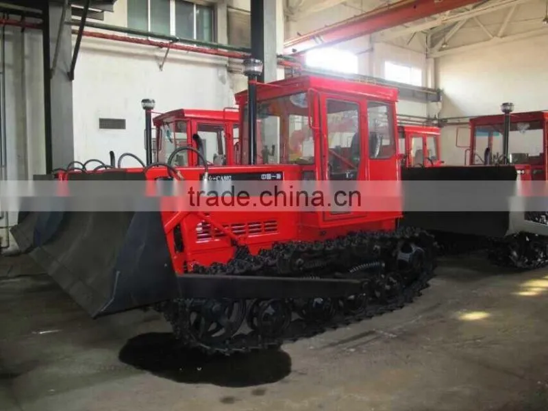 YTO CA702 Crawler tractor with rear ripper
