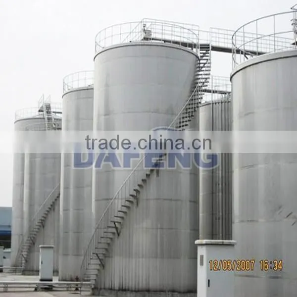 Dimple wine fermenting tank
