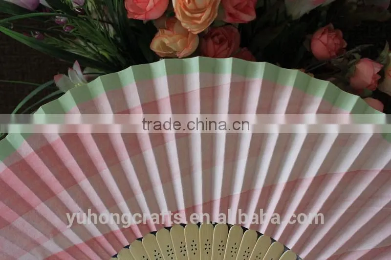 China Traditional Elegant Paper Folding Hand Fan