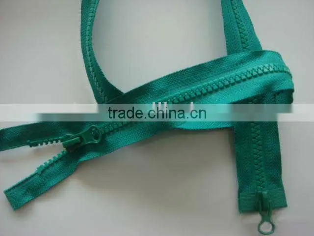 High Quality No.3 Fashion Two Slider Resin Zipper/ Plastic Zipper