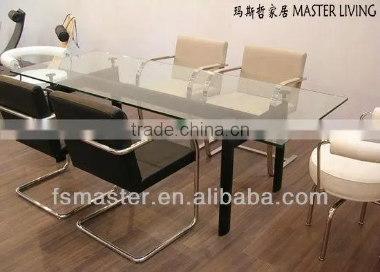 Classic Le Corbusier Style LC6 dining table for living room