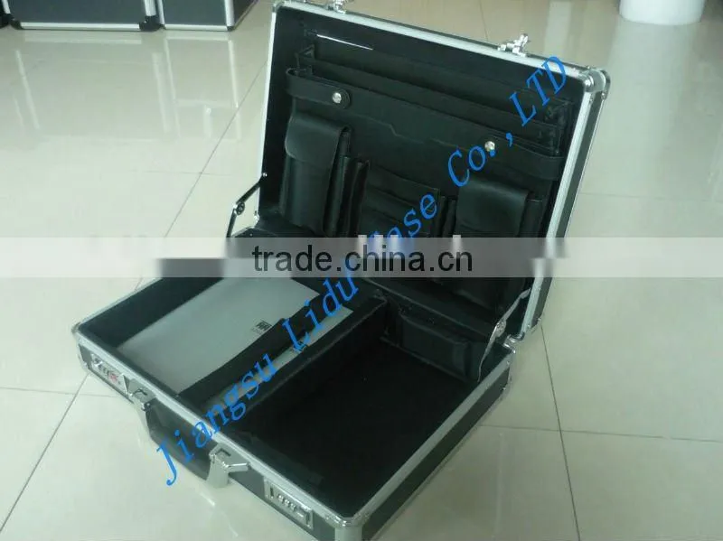 Aluminum laptop case