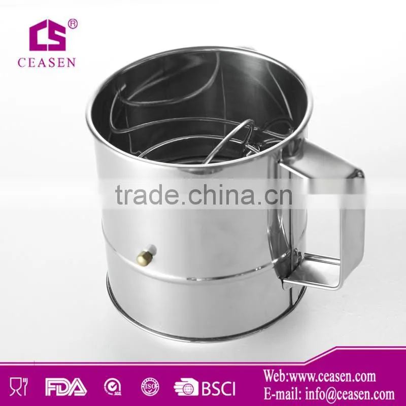 Good design Kitchen Crank Handle stainless steel Flour Sifter