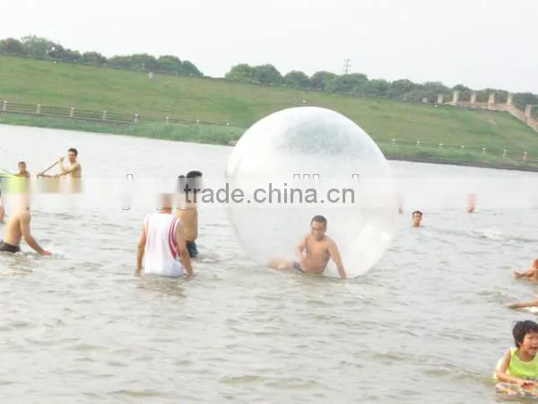 Sunjoy new design Water park walking inflatable water polo ball