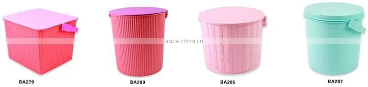 Plastic storage bucket with lid