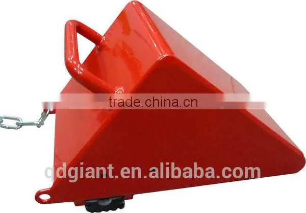 Manual steel wheel chock