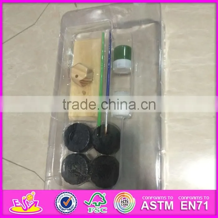2016 new design DIY painted wooden tank toy W03A081