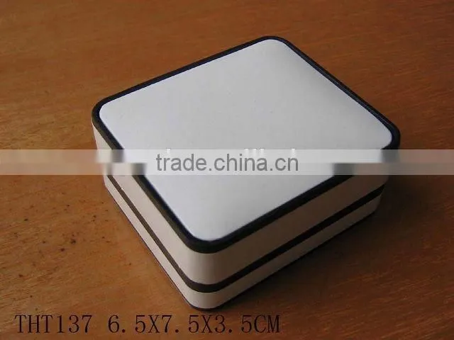 T139 White Custom Paper Jewelry Packaging Bracelet Box with Logo Print