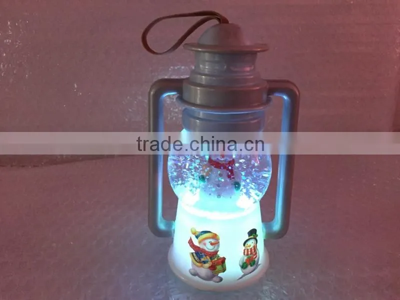 2015 Resin Snow Man Latern Design Led Handmade Christmas Snow Globe by China Supplier
