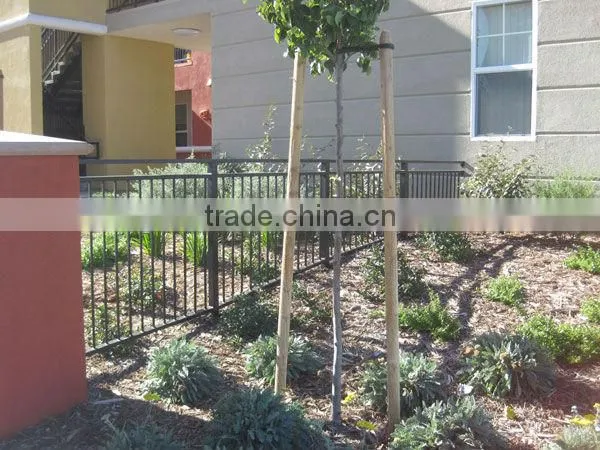 2015 Top-selling hand forged iron fence