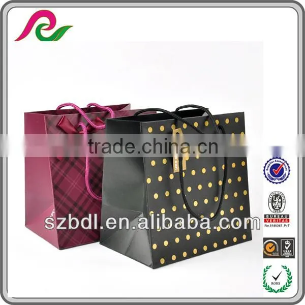 2016 customized promotion pink paper bag gift packaging
