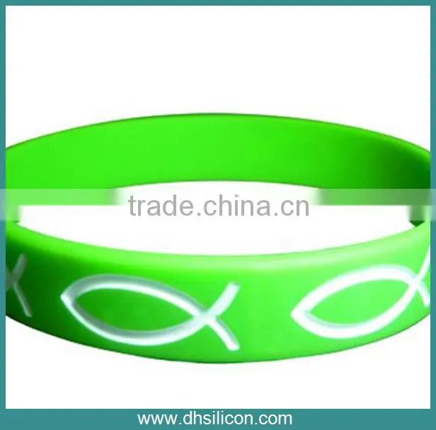 Cheap and fashion silicone sports wrist bracelet