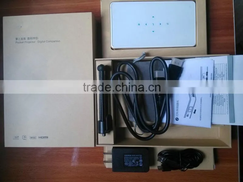Best Selling Projector / Mini Projector for Mobile Phone / Mini LED Projector C9 With 5000mAh Built-in Battery