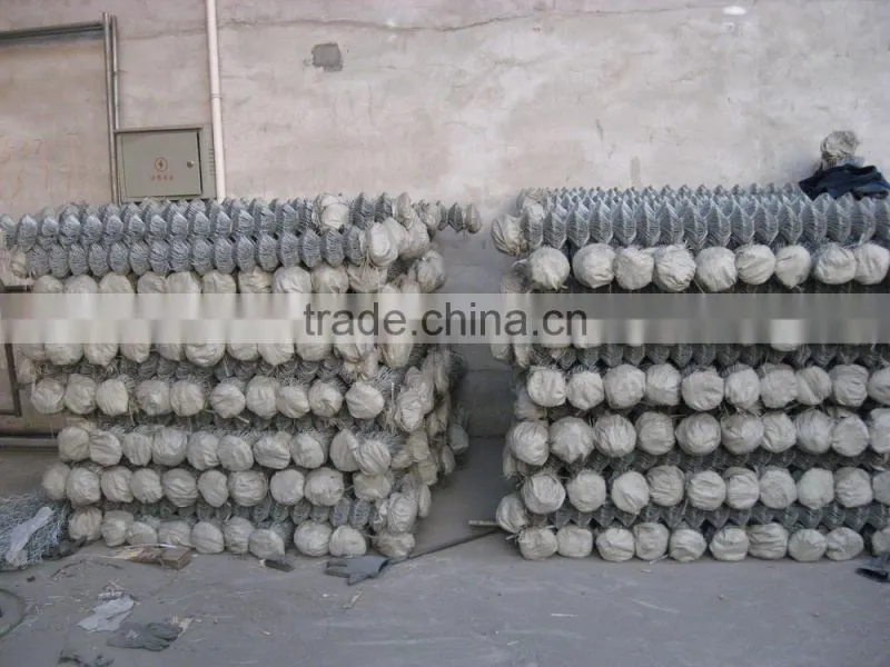 PVC coated or galvanized rhombic wire mesh diamond wire mesh chain link fence rolls