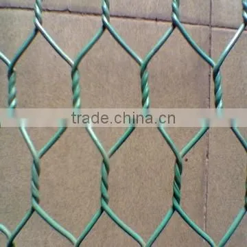 hexagonal wire mesh fence
