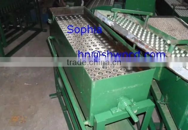 Large capacity candle molding machine