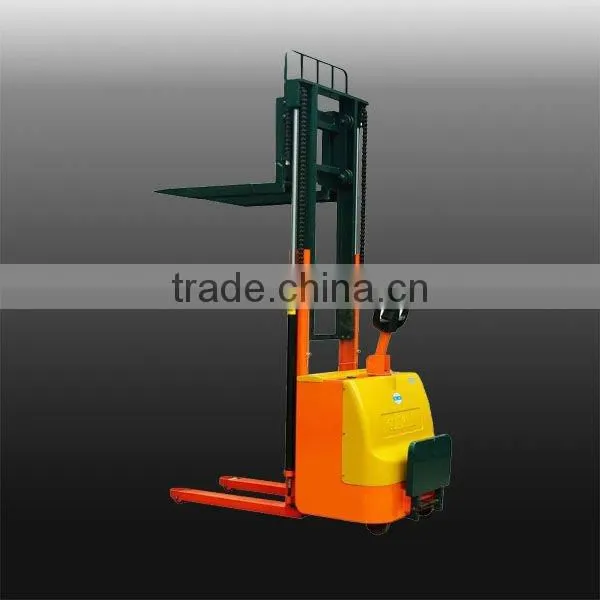 semi stacker lift