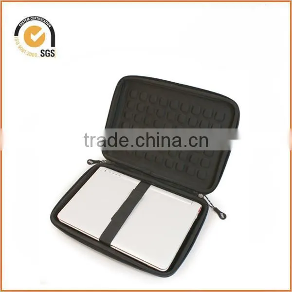Cocoon Murray Hill CNS340 Carrying Case for 10.2" Netbook, Notebook - Gunmetal Gray By Chiqun Dongguan CQ-H01011