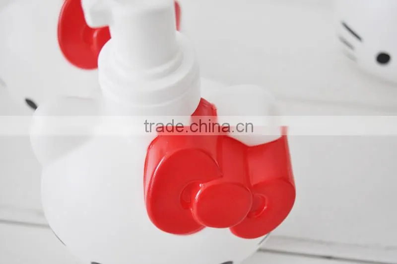 400ml hello kitty lovely bottle for bath lotion and hand sanitizer Promotional gifts
