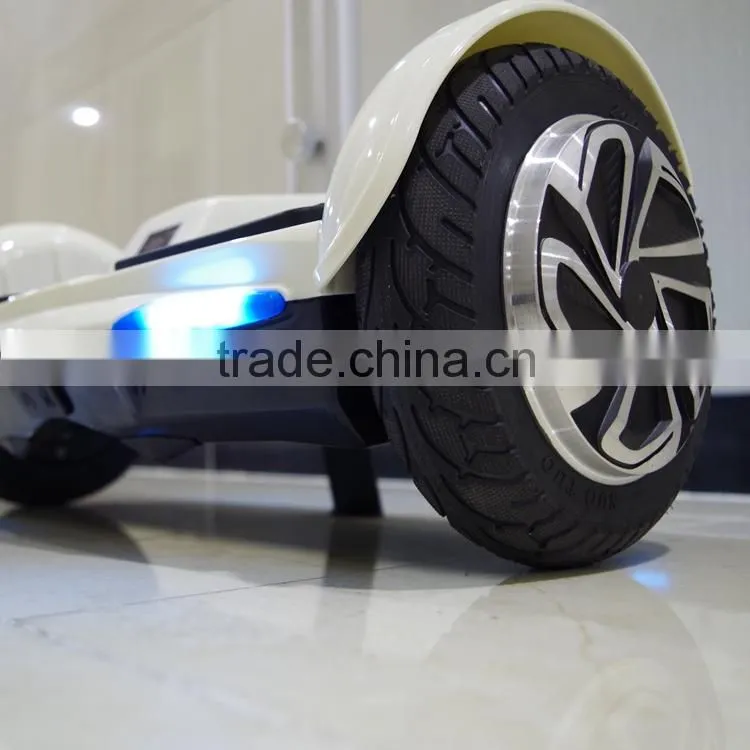 2016 NEWEST China electric chariot cheap self balancing electric chariot