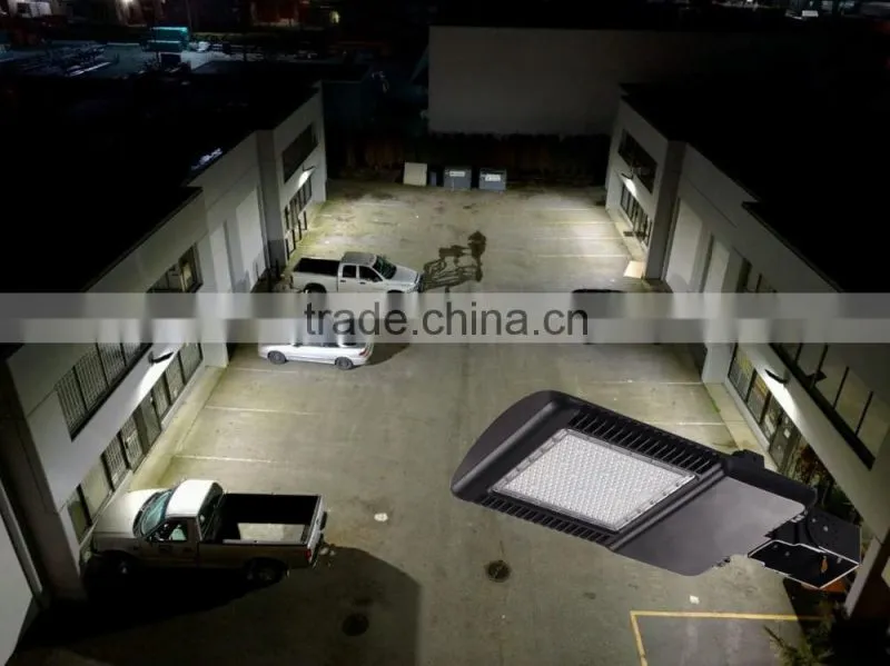 1000W Replacement UL DLC 120/277Vac and 480Vac LED Parking Lot Light