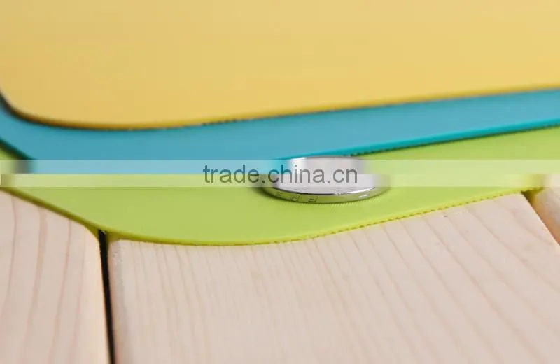 Chopping board colored plastic sheet for kitchen