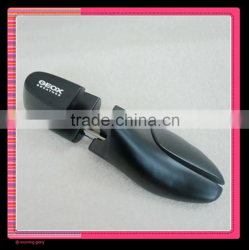 LN4 wooden shoe keeper shoe stretcher