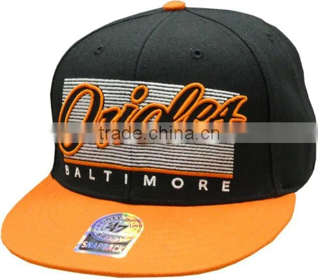 flat bill fitted baseball cap with contrasting piping string