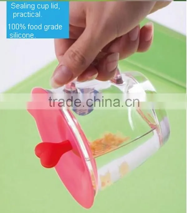 Novelty easy cleaning suction silicone universal cup lid