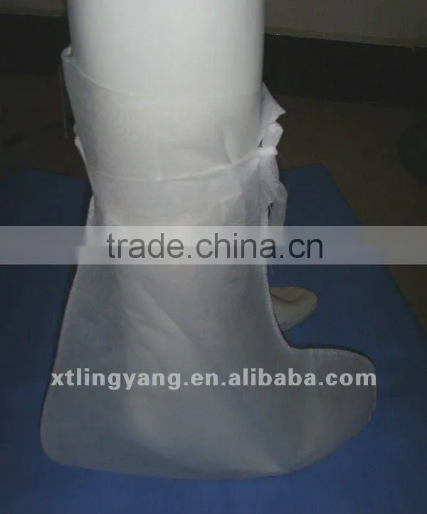 Disposable white PP boot cover