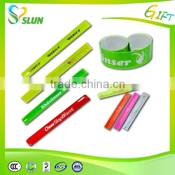 Promotion customized silicone slap bracelet reflective slap band with steel spring