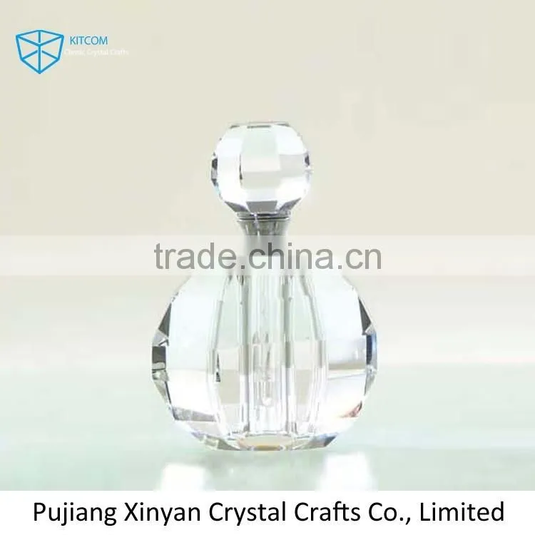 Beautiful Various Custom Made Crystal Perfume Bottle for sale