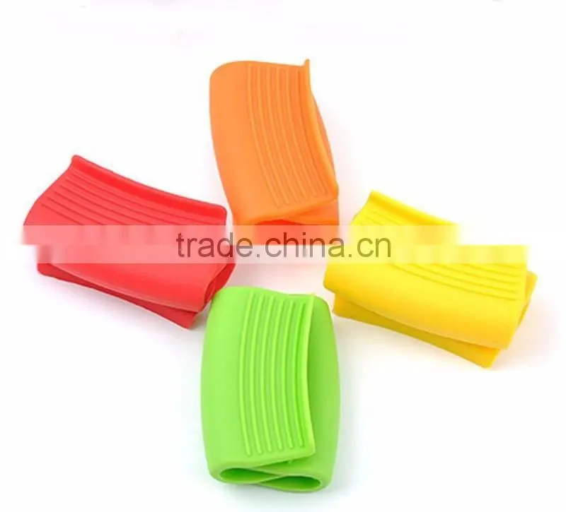 100% Food Grade Silicone Heat Resistant Mini oven mitt
