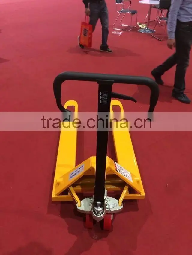 Best quality 2.5T AC pump hand pallet truck price