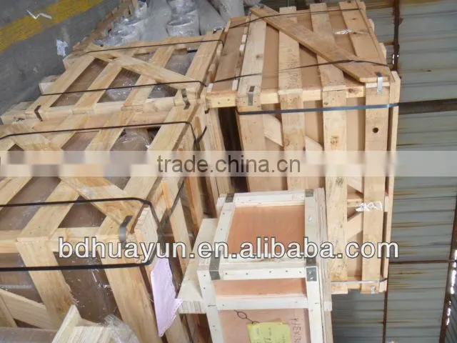 Heavy Load Long Distance Gravity Roller Conveyor For Luggage
