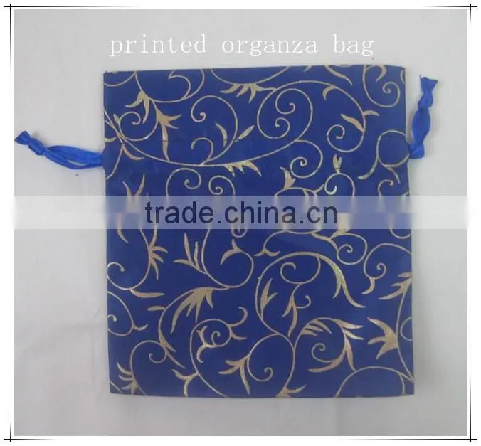 Checked velvet gift pouch/present bags/packing bag for presents wrapping
