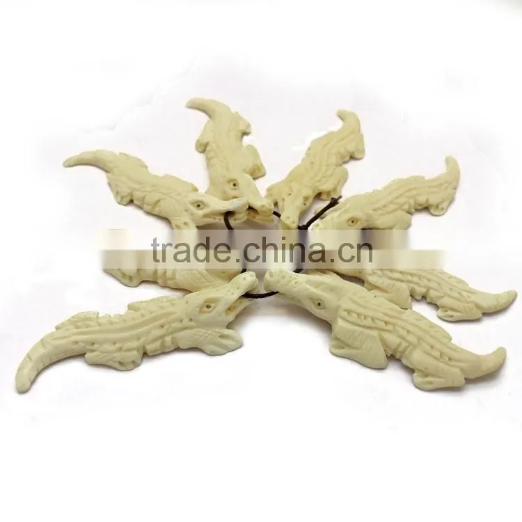 OB039 Jewelry making Supplies,Antique look ,Ox bone Deep relief Carved Crocodile pendant