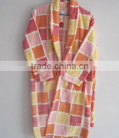 Factory cheap cute printed coral fleece bathrobe wholesale