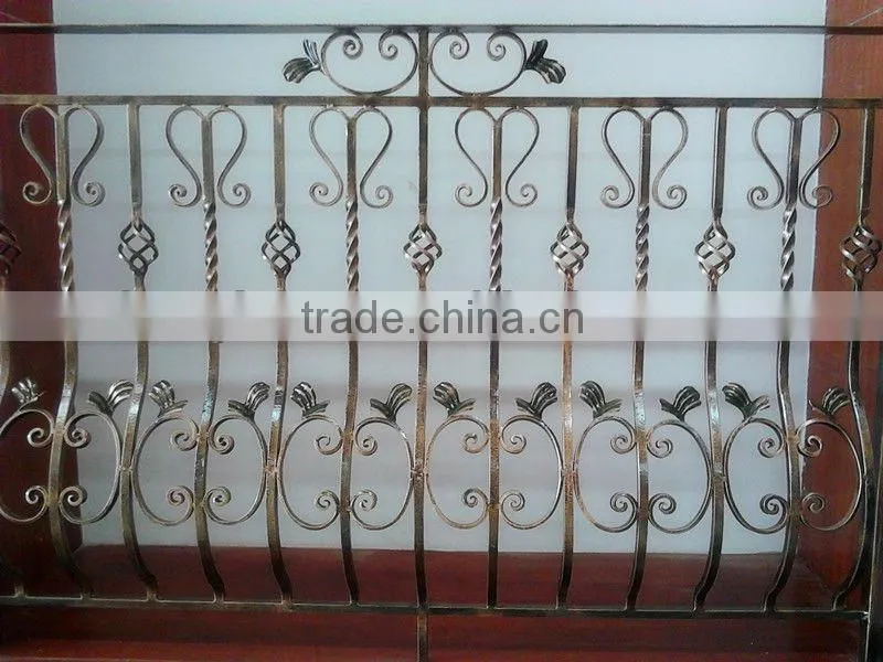 2015 Top-selling outdoor wrought iron balcony railing