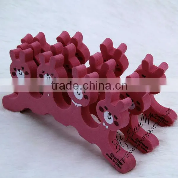 Foam toe separator