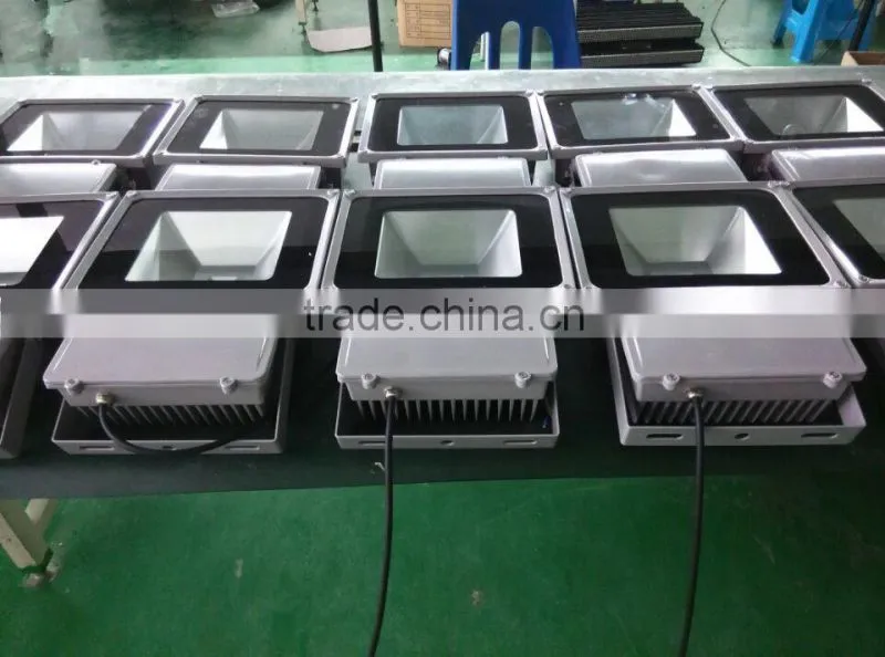 CE,RoHS shenzhen high power IP65 outdoor led flood light 100w